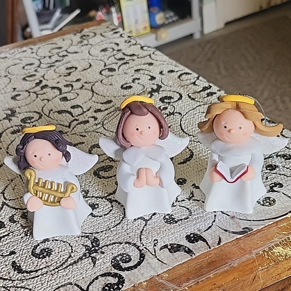 Source Unknown Angel Ornaments with Yellow and White Accents